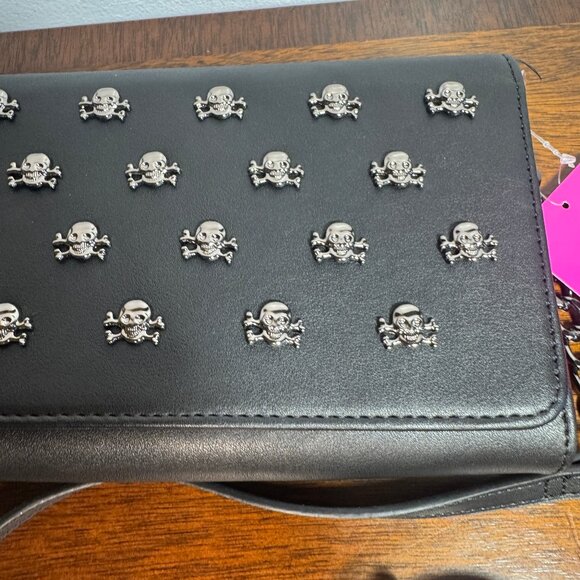 Betsey Johnson Black Crossbody Shoulder Bag XOSYBIL - Picture 2 of 7